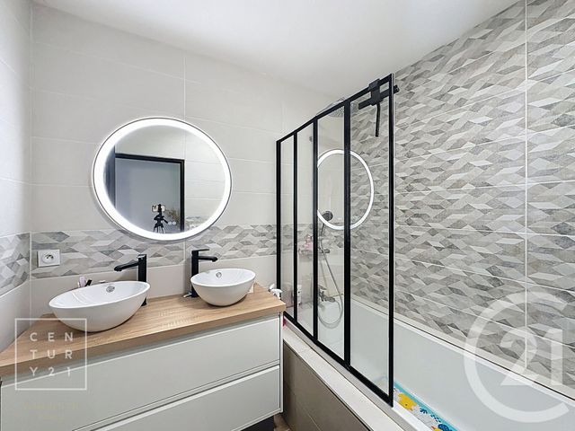 Appartement F3 à vendre - 3 pièces - 70.9 m2 - ST ESTEVE - 66 - LANGUEDOC-ROUSSILLON - Century 21 Riberal