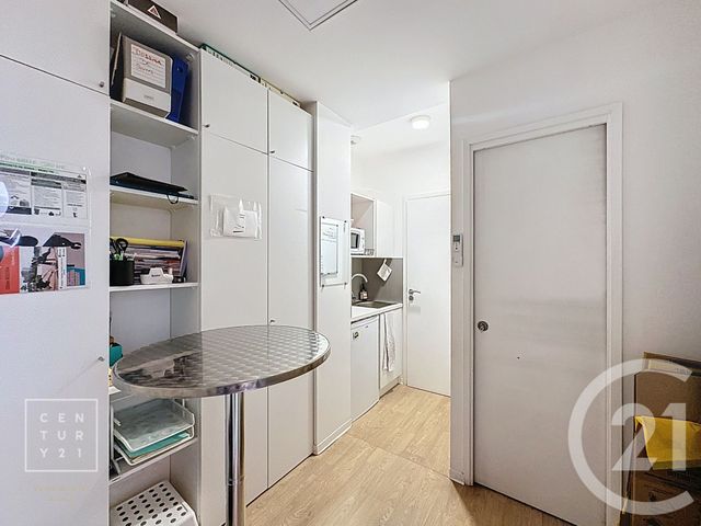 Afficher la photo en grand Appartement Local à vendre - 7 pièces - 158.5 m2 - BAHO - 66 - LANGUEDOC-ROUSSILLON - Century 21 Riberal