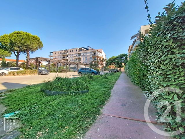 Appartement F2 à vendre - 2 pièces - 42.0 m2 - ST ESTEVE - 66 - LANGUEDOC-ROUSSILLON - Century 21 Riberal
